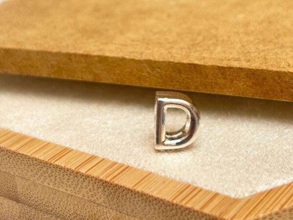 BERLOQUE LETRA "D" SEPARADOR - Imagem 2
