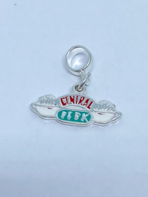 BERLOQUE FRIENDS CENTRAL PERK PENDENTE