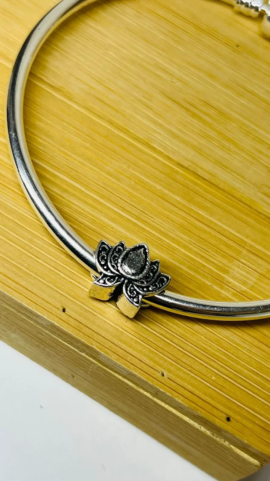 BERLOQUE FLOR DE LÓTUS